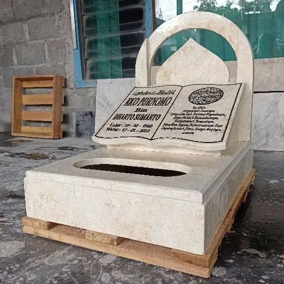 Nisan Makam Marmer Model Kubah Papan Kitab Plus Tempat Bunga