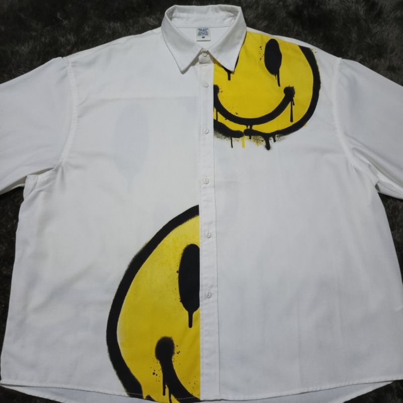 Kemeja Smile Onpoint Streetwear (Preloved)