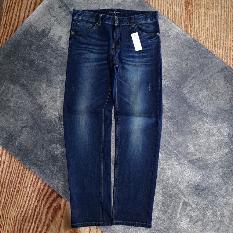 1735 Celana jeans