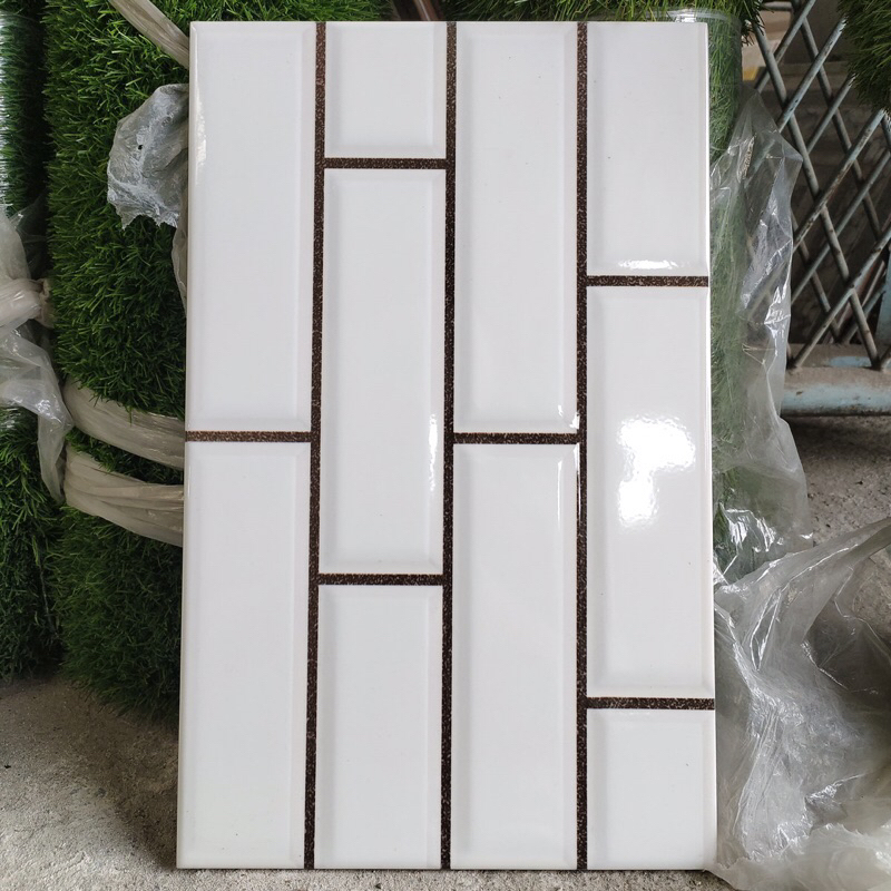 keramik dinding 25x40 motif bata(glossy-timbul)/ keramik dinding kamar mandi/ keramik dinding dapur/