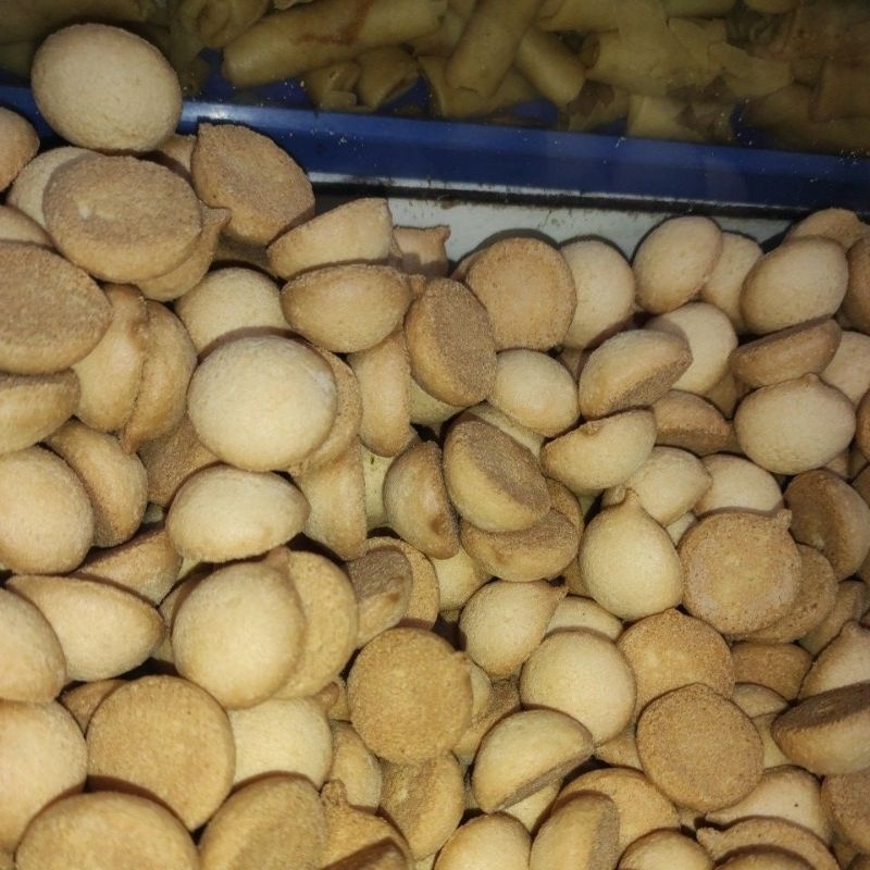 

Cahayadstore Monde Egg Drop Loss 100Gr Camilan Jadul Kue Kering Enak Live Snack Anak Cemilan Kiloan