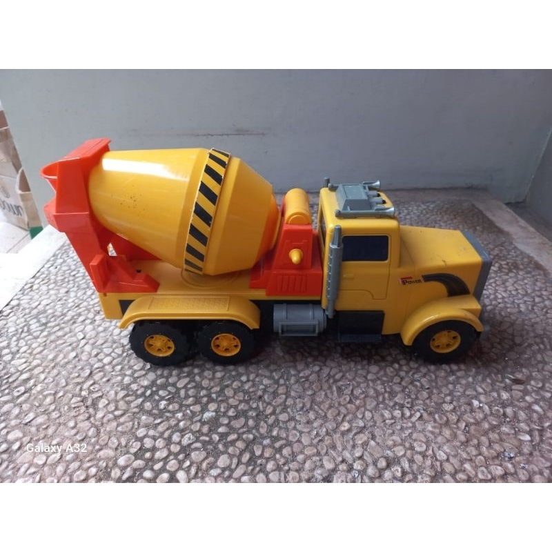 Daesung Toys  Truck berbagai jenis