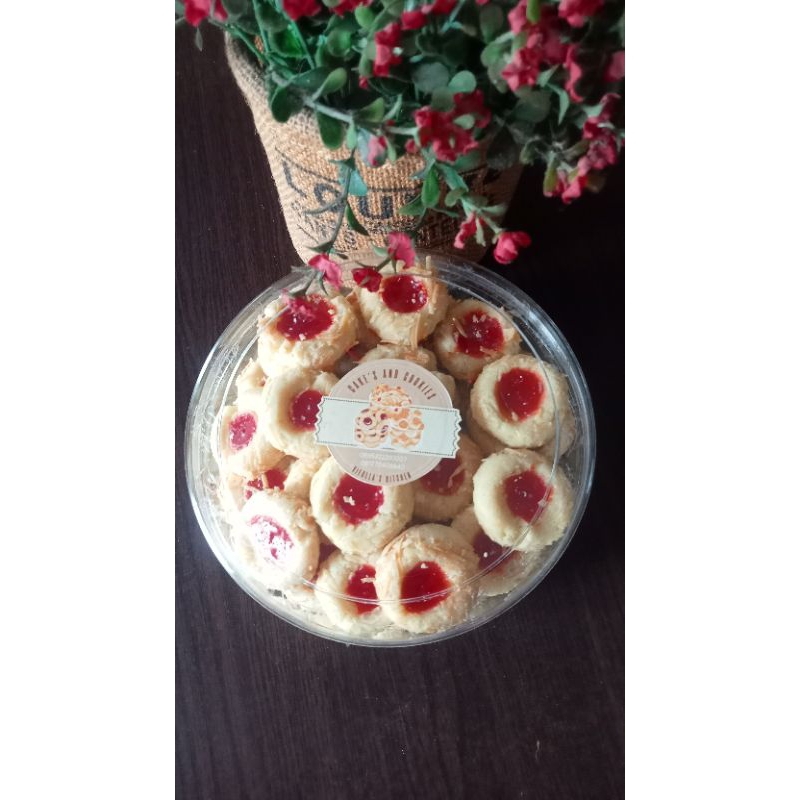 

thumbprint strawberry premium wisman