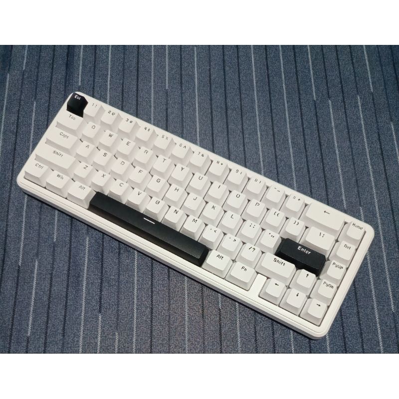(BRAND NEW) Keycaps Vortex Mono 65