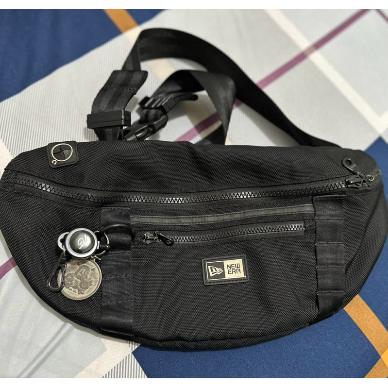Tas Waist Bag New Era Cap Black Original
