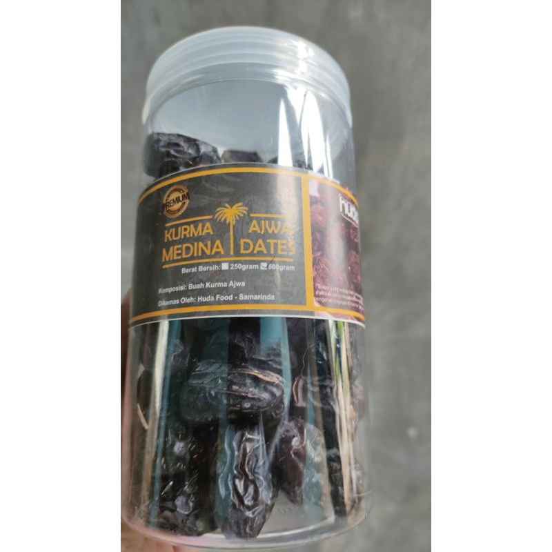 

Kurma Ajwa Al Qiswa Premium Kemasan toples 500gr