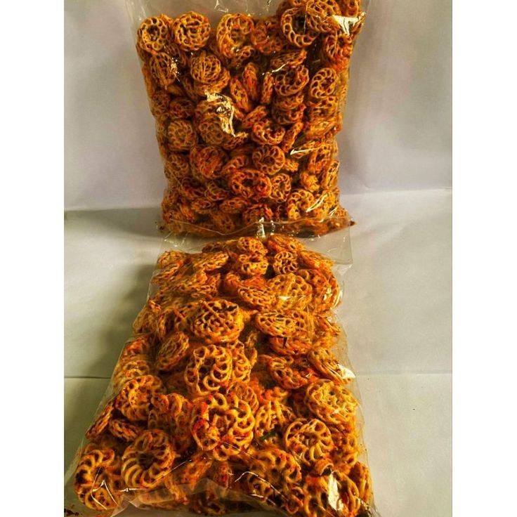 

Kerupuk Viral Rafael Pedas Daun Jeruk 250gr Renyah Gurih