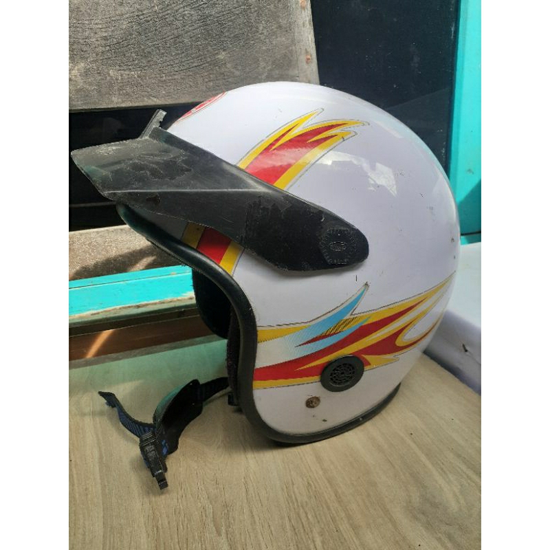 Helm Yamaha Jadul