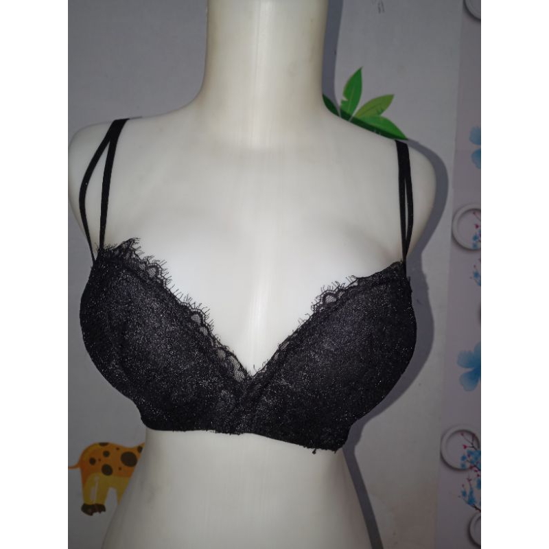 Push up bra hitam ukuran 38