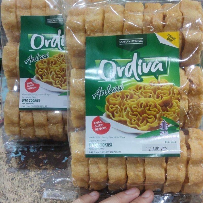 

Antari Kembang Goyang wijen