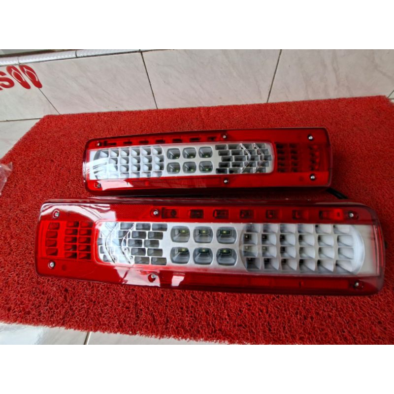 lampu LED Belakang Truk Volvo 24volt 50cm