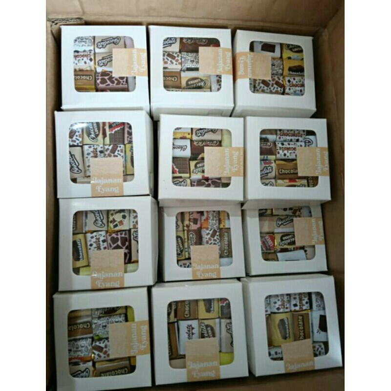

coklat dubai mini isi 10
