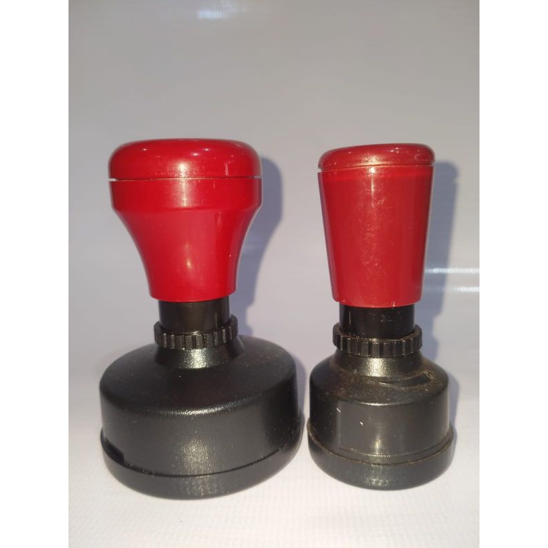 

Stempel custom otomatis