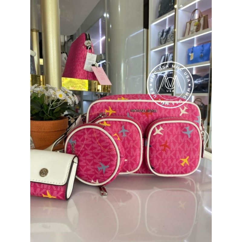 MK MD POCKET CROSSBODY SIGN FLIGHT WITH ATTACHMENT