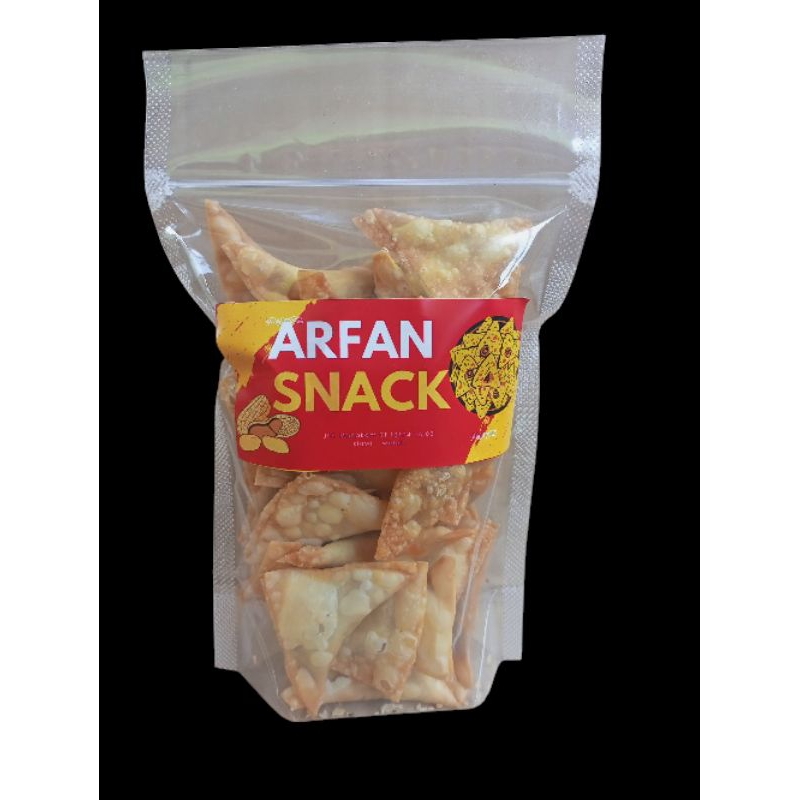 

Arfan Snack pangsit abon sapi extra pedas
