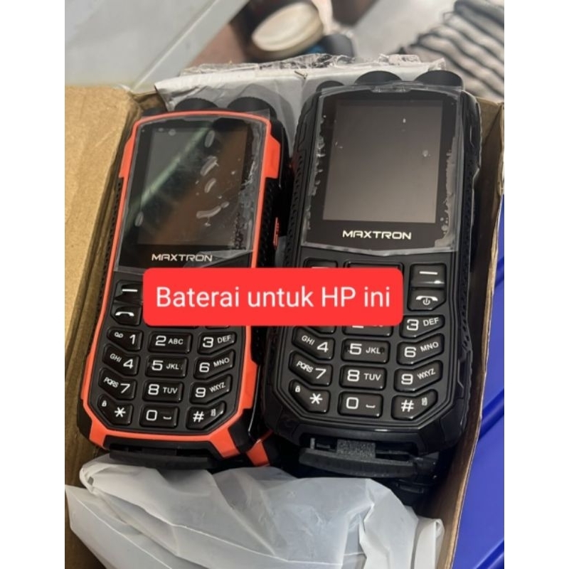 Luxiastore_ Baterai Maxtron P12I Bomba Senter 2