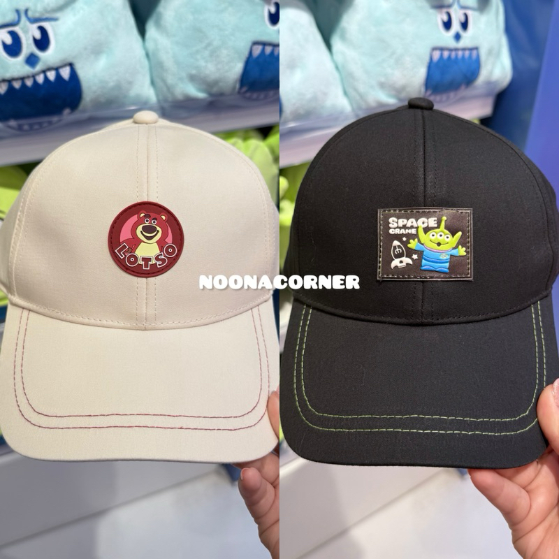Miniso x Disney ‼️ Topi Baseball / Baseball Cap Disney Pixar Collections (Lotso / Alien) 57cm