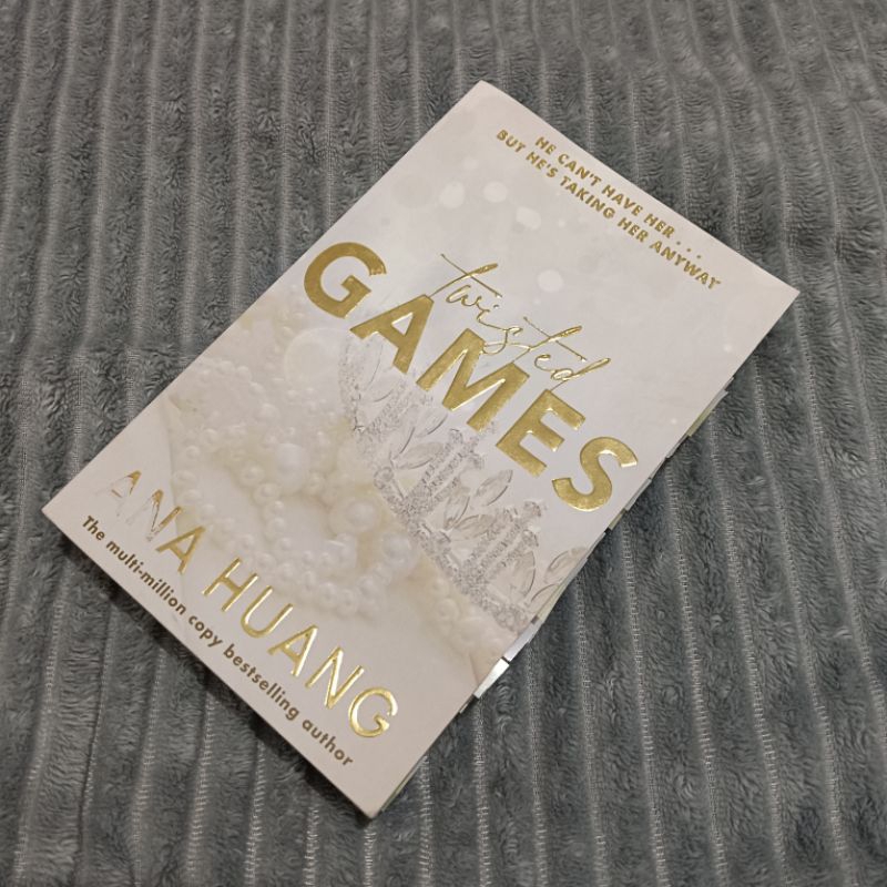[PRELOVED] Twisted Games by Ana Huang *ORI*