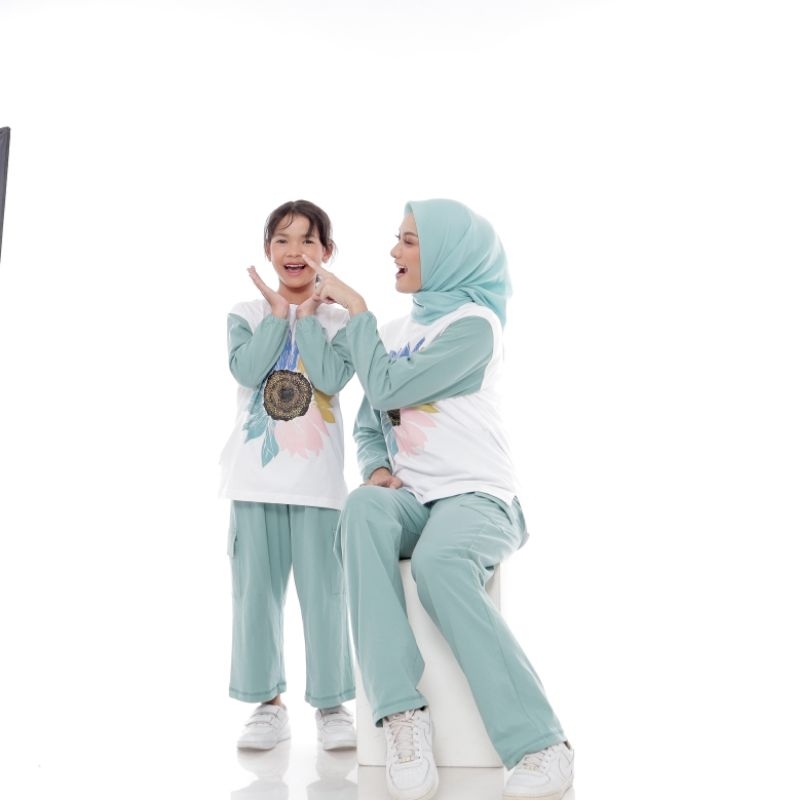 Setelan kaos Couple Ibu dan Anak Perempuan Terbaru