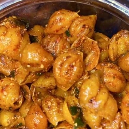 

Snack Kerang Pedas Makaroni Daun Jeruk 250 Gram – RejeKita Snack & Food
