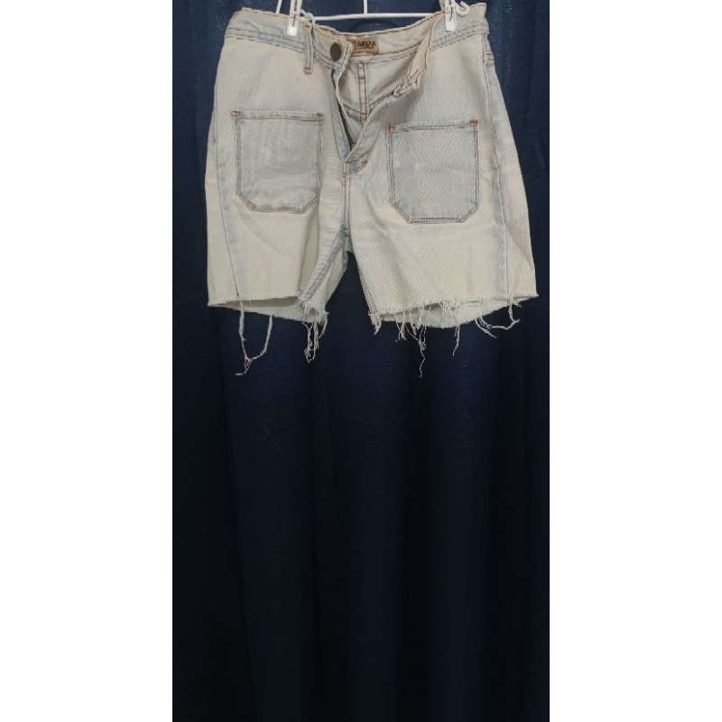 Celana Pendek Pull&Bear