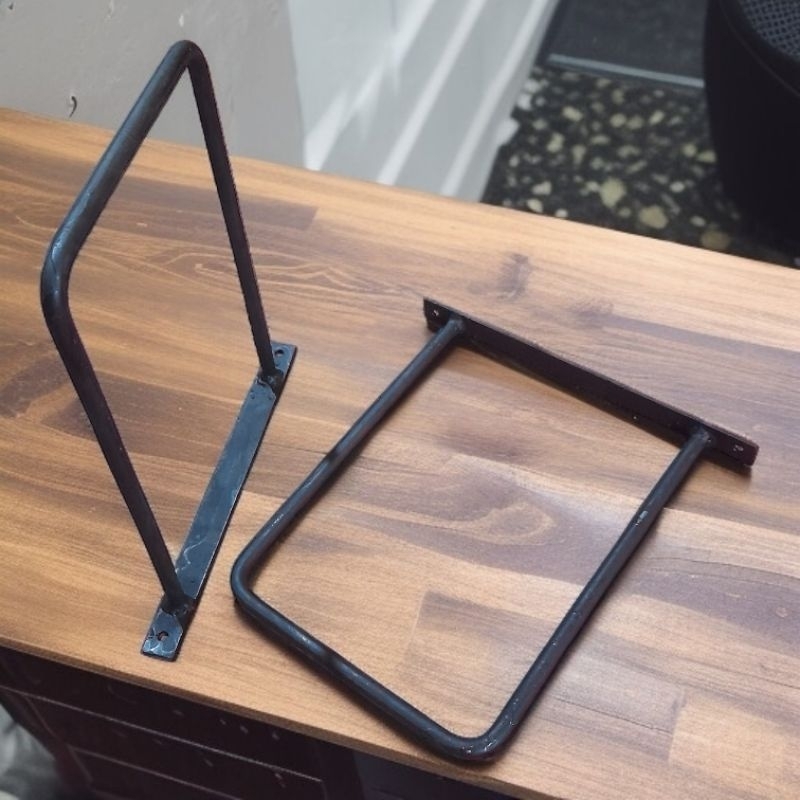 display sepatu rak sandal display tatakan sepatu tempel dinding