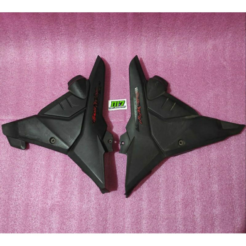 Box Aki Tutup Aki Kanan Kiri Honda CB VERZA 150 Original
