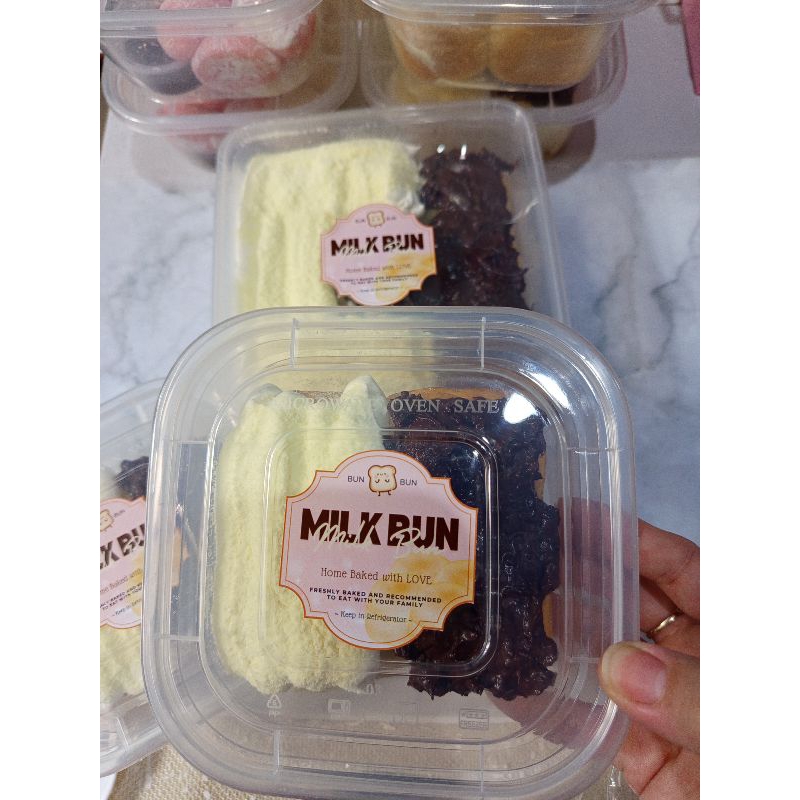 

HOMEBAKED MILKBUN ala thai - 1box 2rasa (vanilla & coklat)