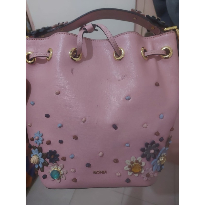 Tas wanita merk BONIA