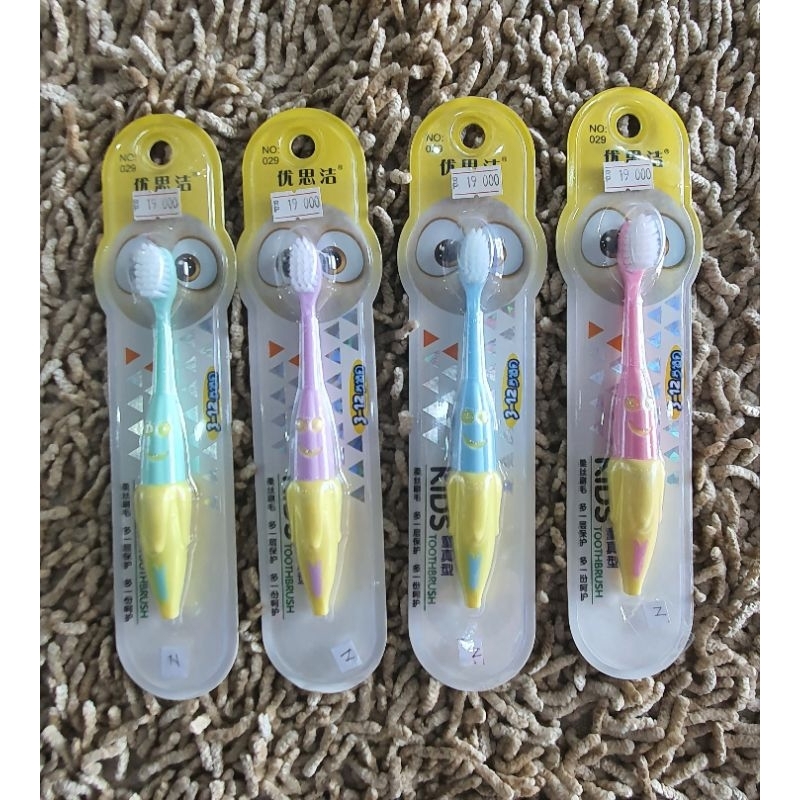 SIKAT GIGI ANAK 1 TAHUN