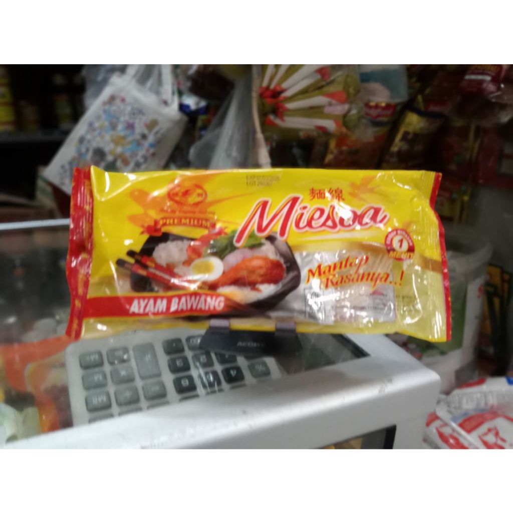 

Miesoa Cap Burung Layang Terbang Rasa Ayam Bawang berat/isi 65gr