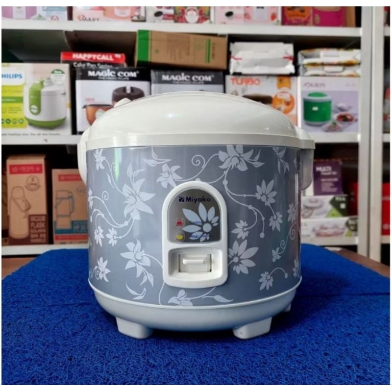 Rice Cooker Miyako MCM 528/Penanak Nasi miyako mcm 528