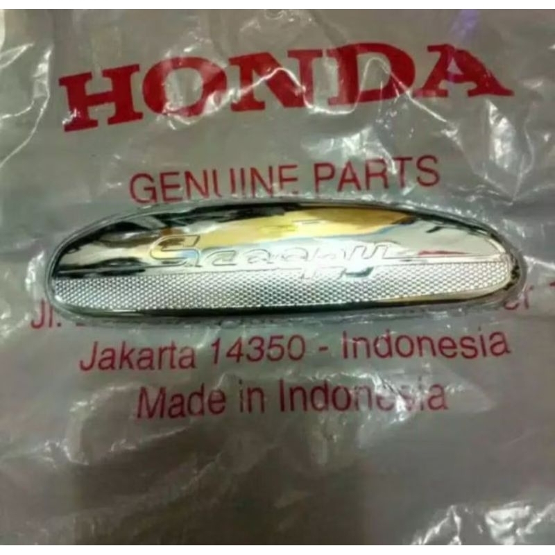 Garnis Lis variasi aksesoris chrome krom cover knalpot Honda Scoopy fi 2013 K16R original