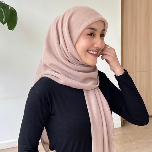 LOUFRE - Paris Japan (Hijab Segi empat Paris Japan Premium)