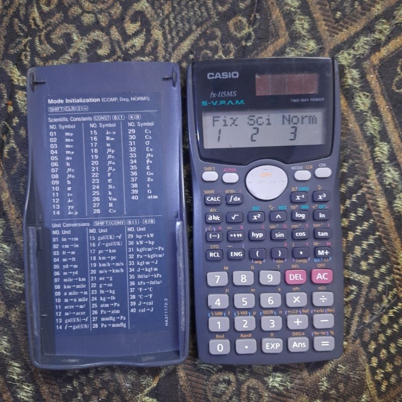 

Casio fx-115MS Scientific Calculator bekas fungsi normal