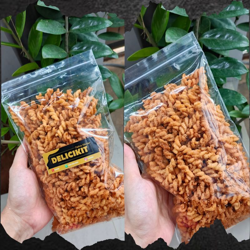 

Ulir Pedas Kriuk 250gr – Pedas, Nikmat, Gurih, Nagih, Gak Bisa Berhenti