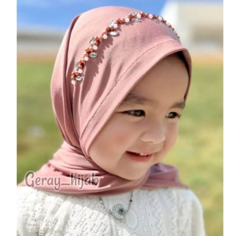 Hijab Anak Instan hiasan payet / Jilbab Anak Instan / Pashmina Anak Instan