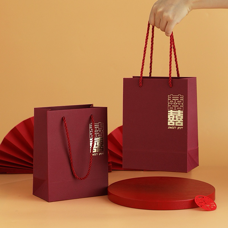 

Joyful Paperbag Shuang Xi Maroon Mewah Sedang Premium Nikah Sangjit Teapai Souvenir / Goodie Bag Wedding Shuangxi Phangteh / Paper bag Red Handuk Suvenir Pernikahan / Kotak Box Handuk Nikah / Candy Box Maroon Shuang Xi / Wedding Gift Tea Pai / Goodie Bag