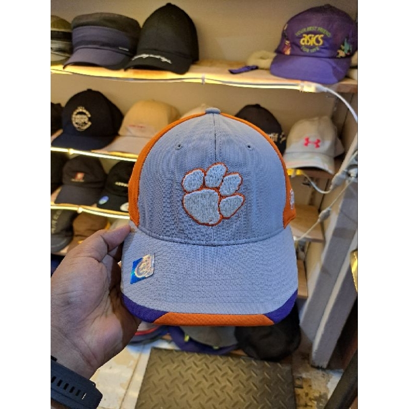 TOPI TOP OF THE WORLD SIZE BESAR