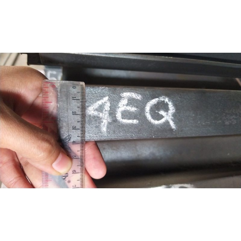 Besi siku 4x4 / 40x40 full