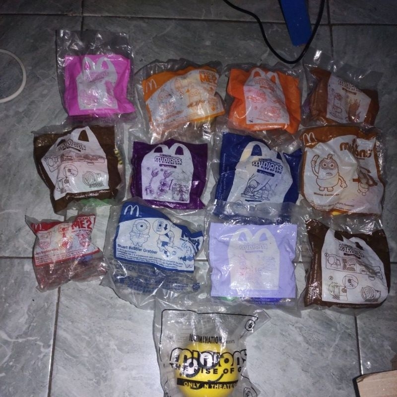 SEGEL Figure Minions The Rise of Grup Happy Meal Mcd