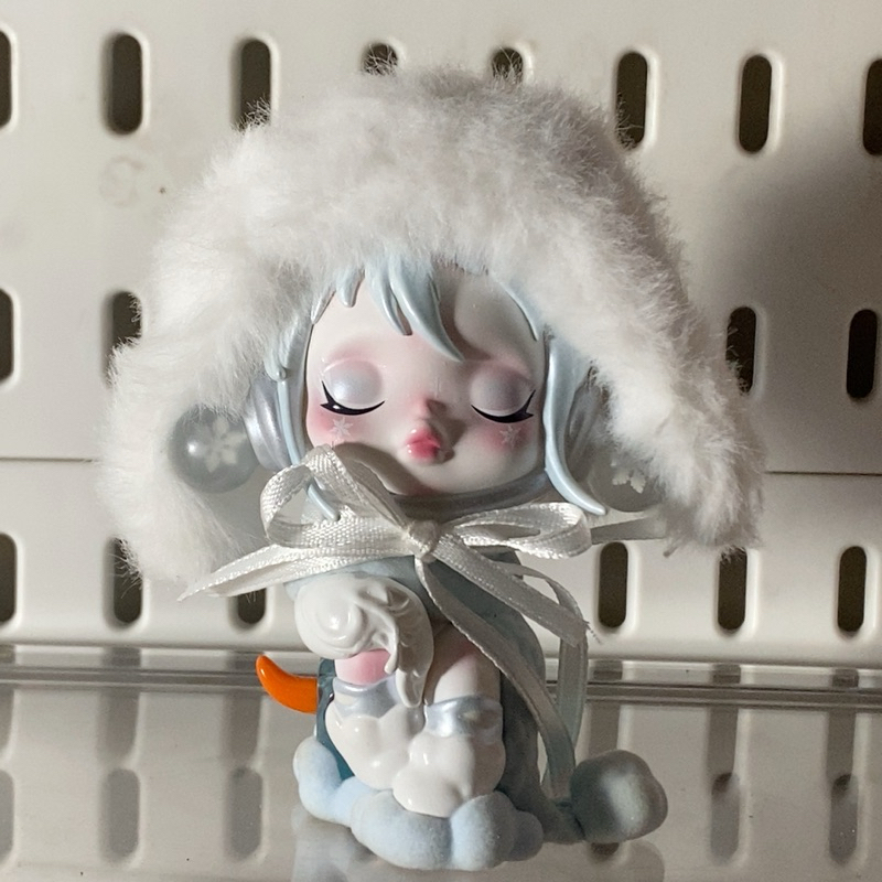 Skullpanda Tell Me What You Want Snow