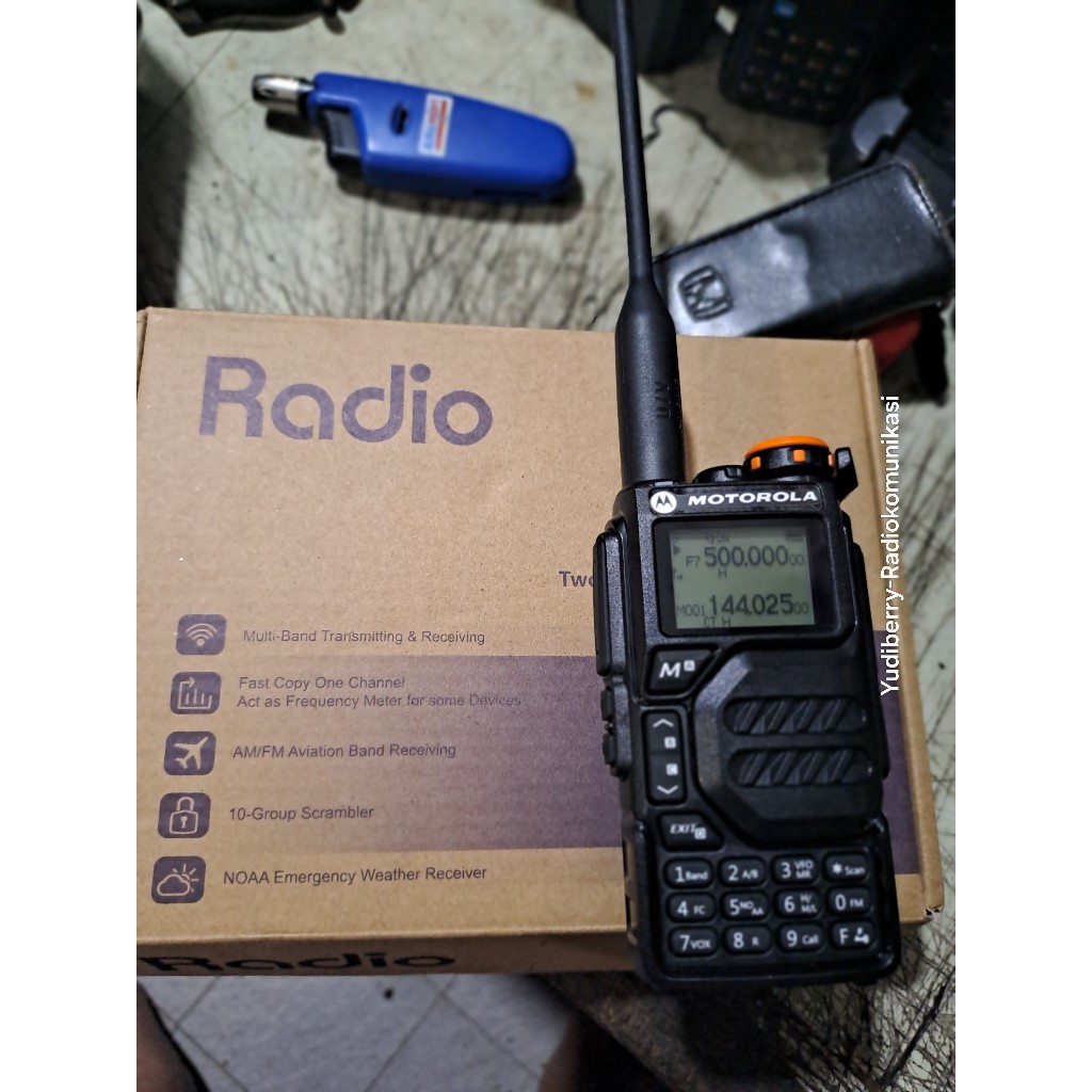 HT MOTOROLA VHF MOTOROLA DUAL BAND BISA HF AIR BAND HT MOTOROLA MULTI BAND
