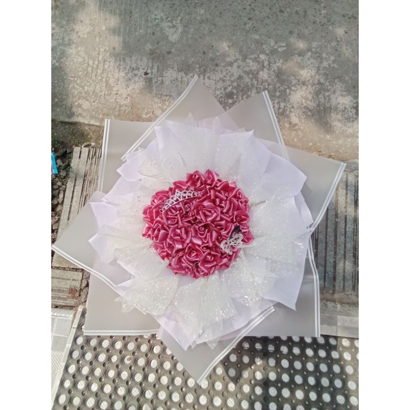 buket besar bunga satin
