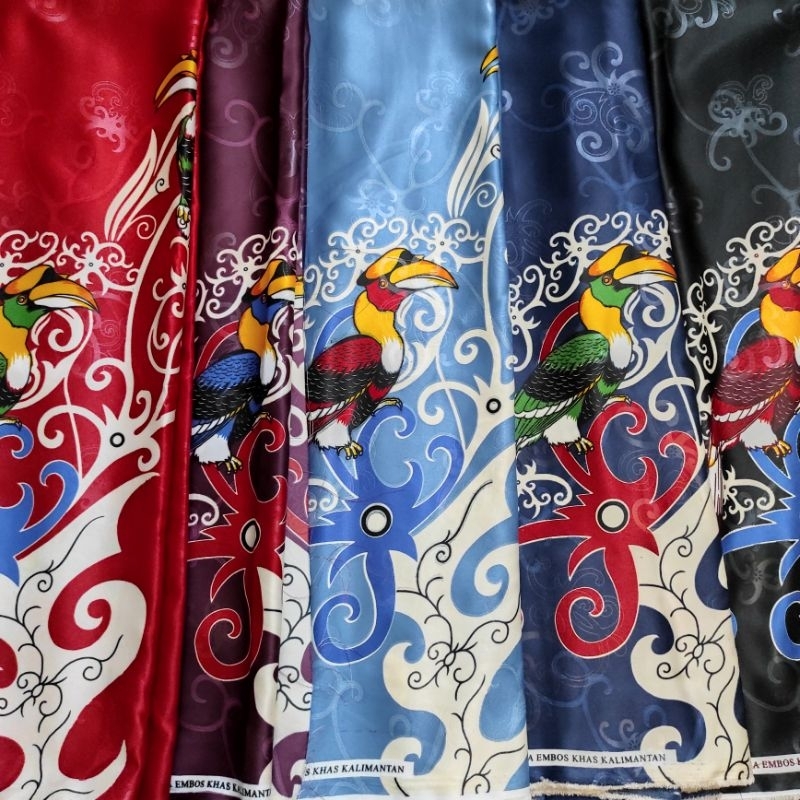 Kain batik motif dayak enggang bahan embos SSE18