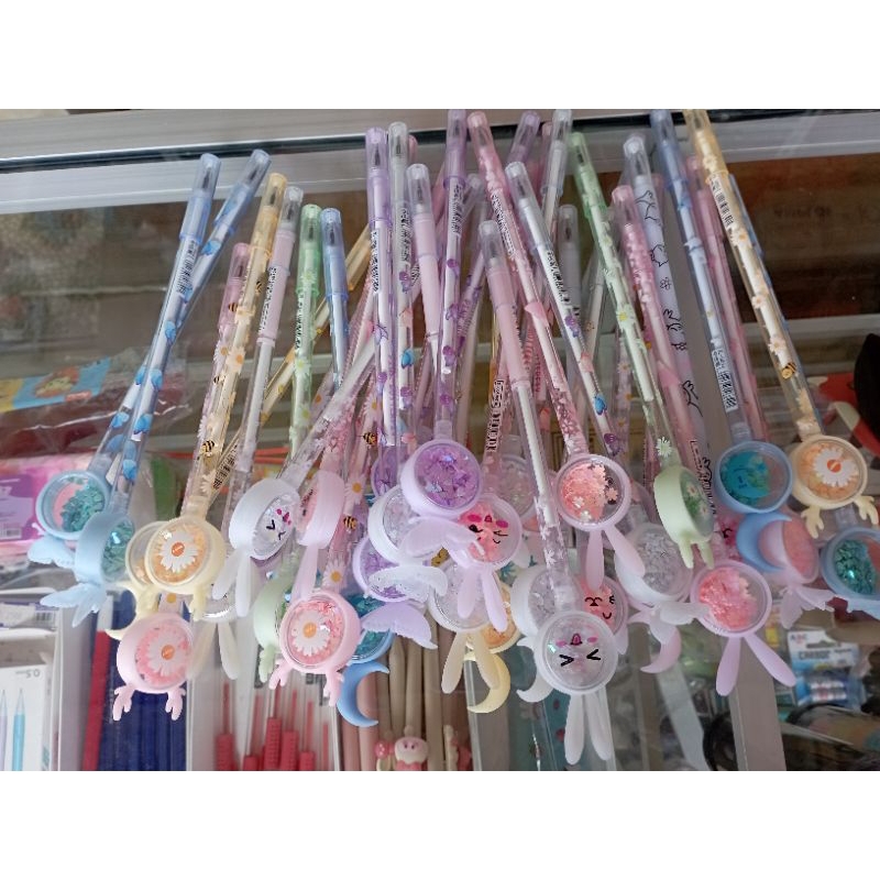 

Bolpoin Karakter Bening
