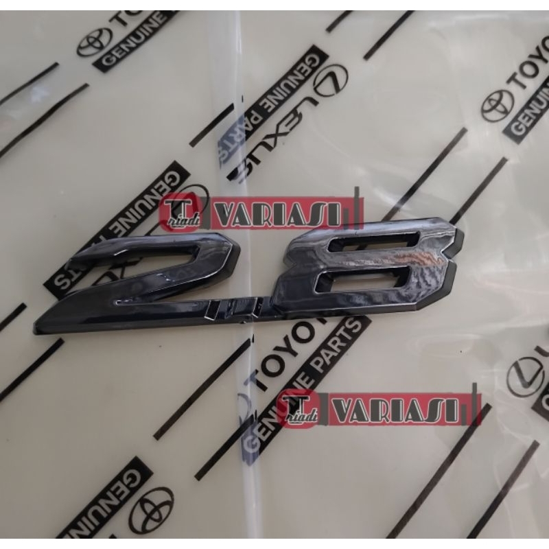 EMBLEM TIPE 2.8 FORTUNER BLACK CHROME