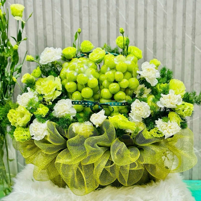 

the green vibes of baskets fruits bouquets bucket buket bunga segar siap pakai dan kirim kapan saja kemana saja dimana saja korean japanese cuss order