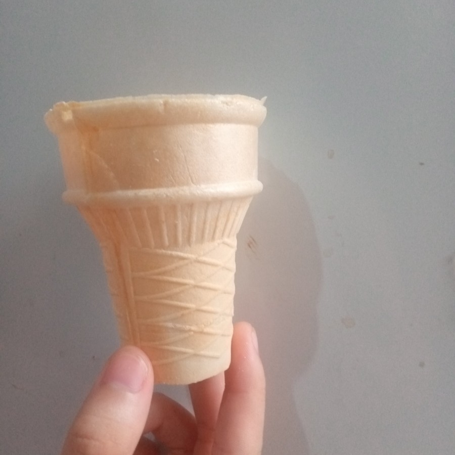 

Cone Ice Cream Es Krim Tawar Garing 1 Pack isi 10pcs Cone MCD Tanggung 4,5 cm Bawah Rata Krupuk Es Krim