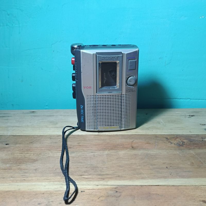 walkman sony tcm 200 dv